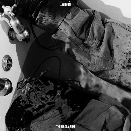THE 1ST ALBUM 'J' -J VER.